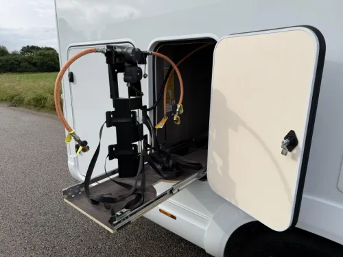 Hobby On Tour Edition 65 GE Thule bicycle lift, 165HP photo: 22