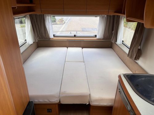 HOME-CAR 526h Racer 470 UE | 2 Single beds | Fully automatic mover | Bicycle carrier | Cassette awning | 3-Burner gas stove photo: 19