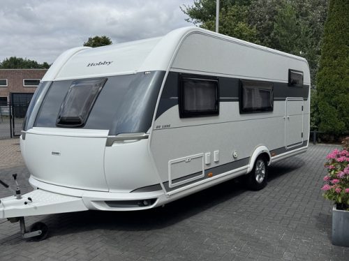 Hobby De Luxe 545 KMF with BUNK BED AND GARAGE **6 Berths/Truma Mover/1st owner/Truma/Alloy wheels/Very neat caravan** photo: 9