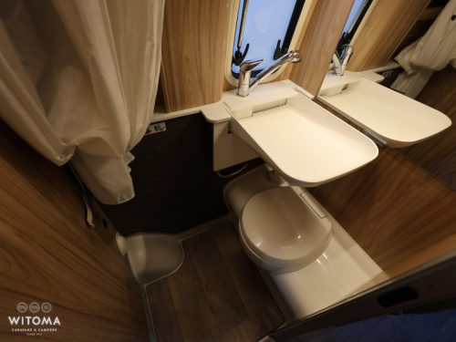 Hymer Grand Canyon S 600 Pop-top roof | Towbar photo: 17