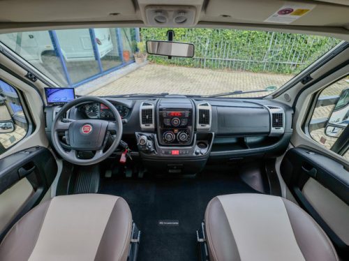 Chausson Titanium 69 TI FRENCH BED 2X AIR CONDITIONING LUXURY! photo: 9