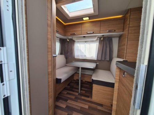 Weinsberg CaraOne 390 QD photo: 8