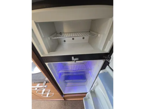 Hymer T 674 SL Star Edition 2010 photo: 16