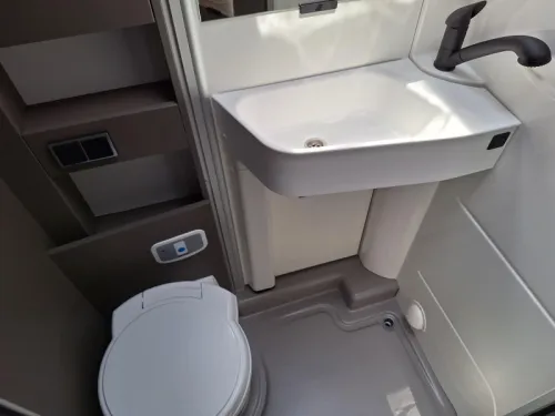 Hymer GT-S 600 XXL BED - LED - STEINGRAU photo: 6
