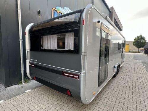 Adria Astella 754 DP Exclusief in Nederland Foto: 4