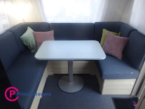 Adria Altea 502 UL Enkele Bedden Grote Koelkast en Rondzit  foto: 12
