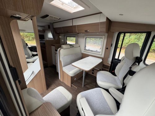 Fiat Ducato Hymer Carado I338 2.3 Single beds Pop-top roof Air conditioning photo: 9