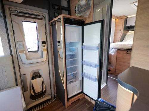 Knaus L!ve Wave Platinum 700 DX AUTOMATIC FACE 2 FACE 2027 photo: 16