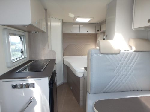 B&uuml;rstner Nexxo Van 569 T photo: 17