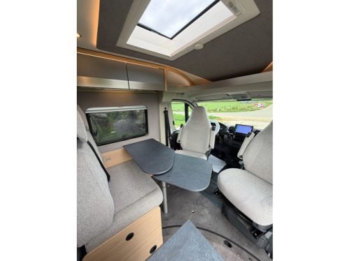 P&ouml;ssl Trenta 540 Automaat / Solar / Diesel-Elektro kachel / 2x accu / Trekhaak / Gas Duo / 10'' Navi / Massaschakelaar Foto: 15