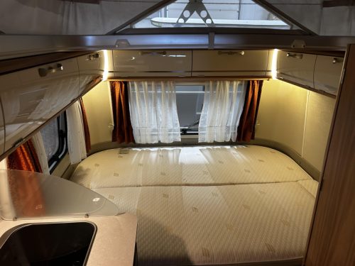 Eriba Touring Triton 430 Met Unico Verona luifel  foto: 6