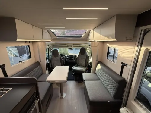Adria Matrix Supreme 670 DL Automatic - 180HP - 44H photo: 13