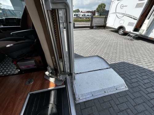 Elnagh M200 CPT Wheelchair-accessible Motorhome with lift photo: 28