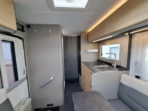 Adria Compact Select DL '27 aut Markise gro&szlig;e kk Foto: 13