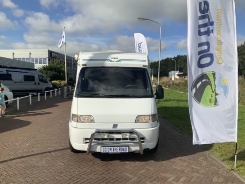 Hobby 550 2.5 TDI 115 PS Teilintegriert, Servolenkung, Etagenbett hinten, Essecke, I. G. Z. St., Km. 137.547 Bj. 1997 Wohnmobilzentrum on the road Marum Foto: 1