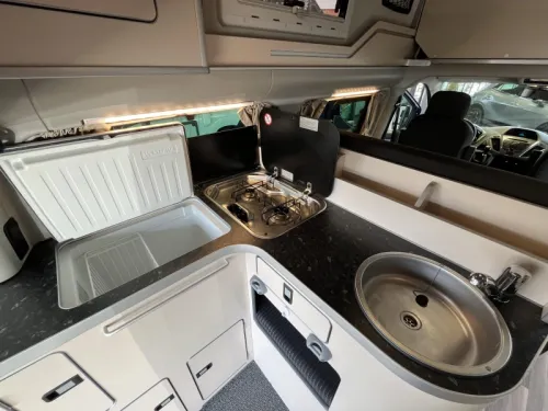 Westfalia Nugget FORD Toit sur&eacute;lev&eacute; photo : 7