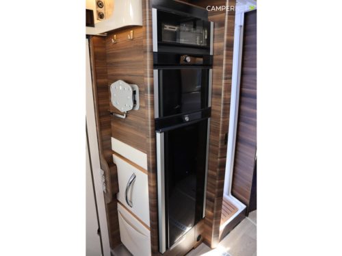 Laika ECOVIP H4109DS 180hp Automatic | Levelling system | Alde heating | Cupboards instead of Pop-up bed | Lithium | Inverter | Single beds | Face photo: 15