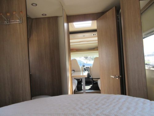 Rimor Seal 66 PLUS Face to Face and Queen Bed photo: 5
