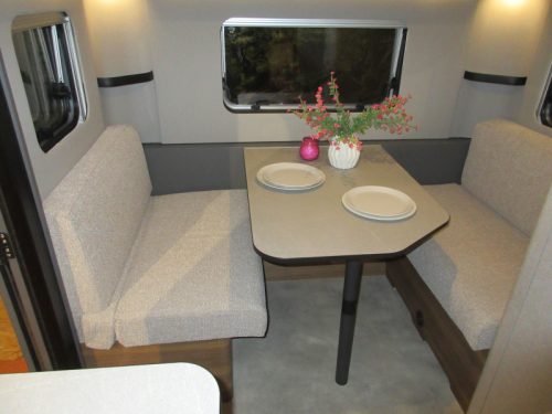 Eriba Feeling 470 COMPACT SINGLE BEDS!! photo: 13