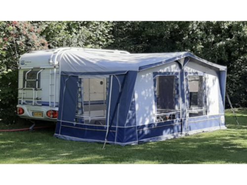 Hobby De luxe Easy 400 SF Sitzgruppe Festbett Toilette Foto: 14