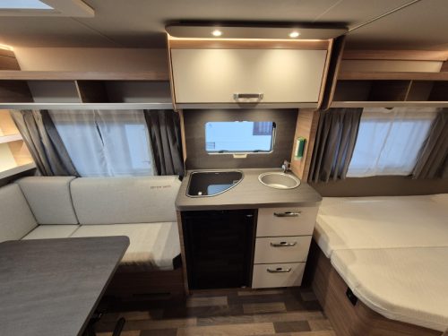 Weinsberg CaraOne Edition HOT 450 FU with cassette awning! photo: 14