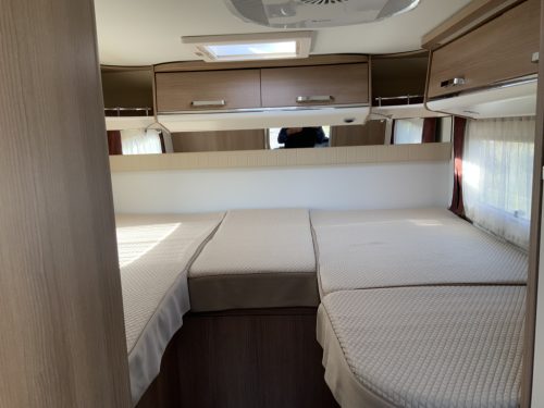 Carthago Malibu I 460 AUTOMATIC 150 hp Integral, Single beds & Pull-down bed, Garage, Engine air conditioning, Roof air conditioning, Level System, Camper centrum on the road Marum photo: 6