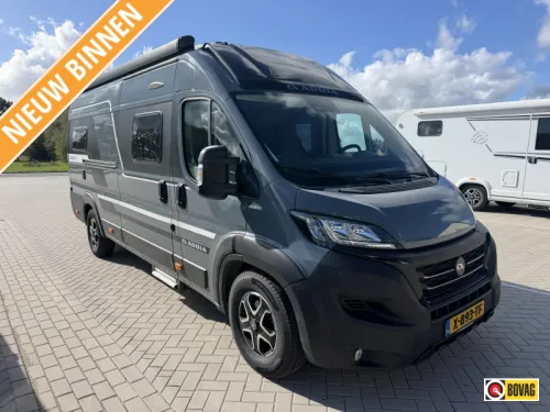 Adria Twin Supreme 640 SGX Solar panel. / tow hitch  photo: 0