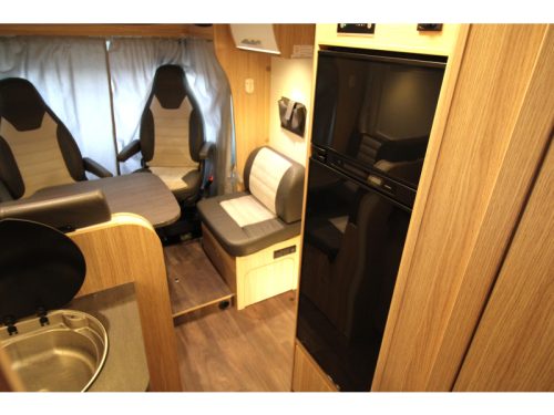 Sunlight T 68 Adventure Edition Single Beds / Drop-down bed photo: 9