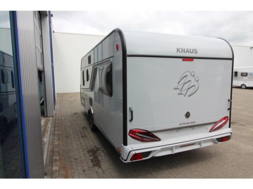 Knaus Sudwind Black Selection 540 UE Panoramic roof + Single bed photo: 3