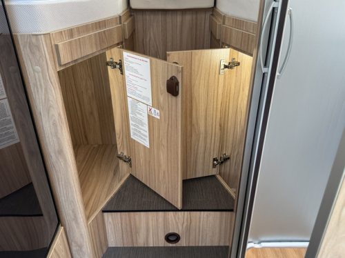 Hymer ML-T 570 4X4 CROSSOVER 190 hp AUTOMATIC 9-Speed Euro6 Mercedes-Benz **Single beds/Fully loaded options/4 seats/2x Lithium/ photo: 18