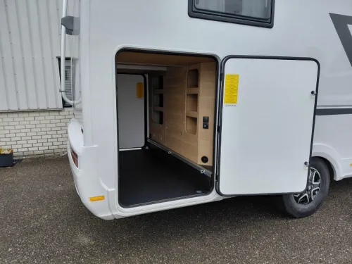 Adria Coral XL 660SL Level Airco Foto: 3