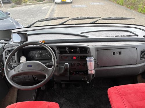 Fiat 230 Hymermobil | Vollintegriert | R&uuml;ckfahrkamera | Anh&auml;ngerkupplung | NAVI | 2 Solarpaneele | Maxvan | Markise | C-F&uuml;hrerschein Foto: 2