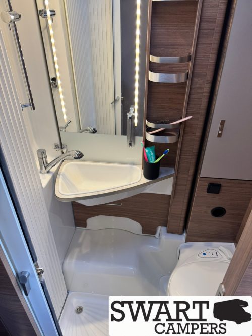 Knaus L!ve TI 650 MEG, Single beds Automatic photo: 14
