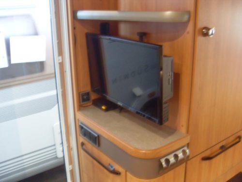 Eriba Nova Winner Edition 465 GL with Mover photo: 4