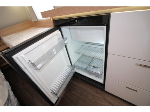 Knaus Sport 460 EU Single beds & GFK roof! photo: 14