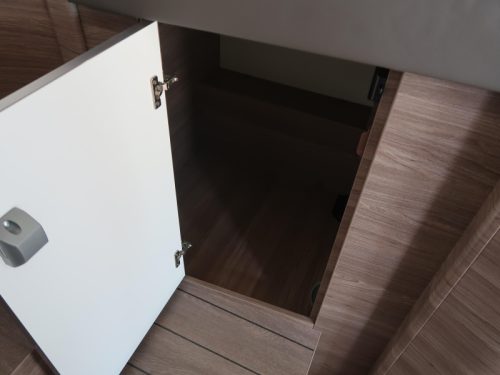 Knaus L!ve I 650 MEG AUTOMATIC 160 HP AIR CONDITIONING photo: 17