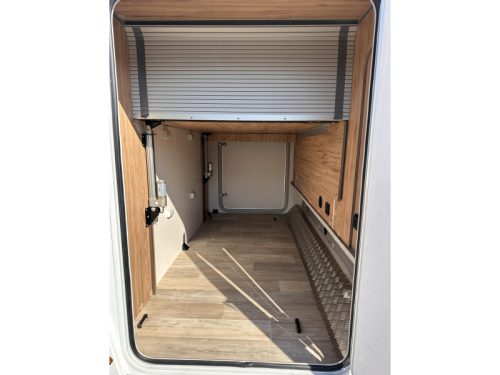 Bavaria I 720 Queensbed 140HP Roof air conditioning photo: 17
