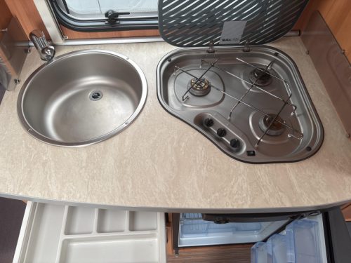 Eriba Nova Light 470 Mover/Toldo Thule foto: 7