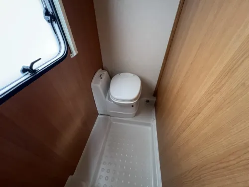 Knaus Sport Premium Line 450 FU Isabella Vorzelt Rangierhilfe Foto: 11