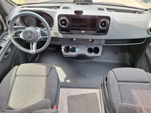 Hymer GT-S 600 XXL BED - LED - STEINGRAU Foto: 9