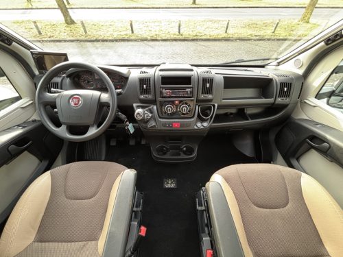 Adria Coral Platinum S 690 SC QUEENSBED ALKO SUSPENSION PNEUMATIQUE photo : 14