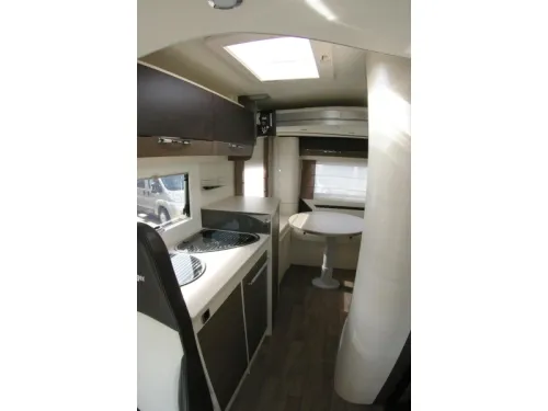 Challenger Mageo 291 Cruise Edition Top layout, 2x Drop-down bed. photo: 10