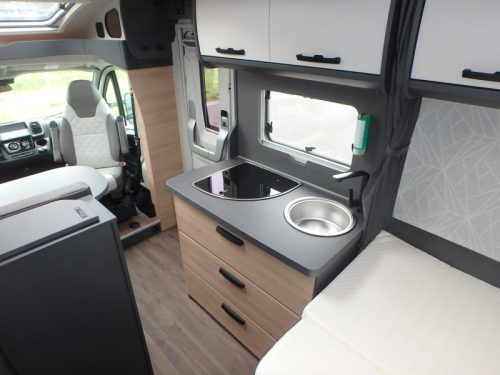 Knaus L!ve Ti 590 MF 7650KM auf dem Kilometerz&auml;hler Foto: 30