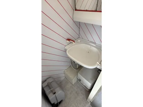 Home-Car Confort 42 2x Sitzgruppe Toilettenraum Foto: 5
