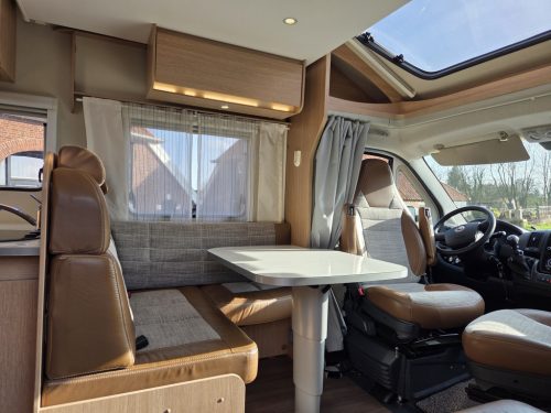 Sunlight T69i 2018 Fiat 150 hp Queensbed photo: 25