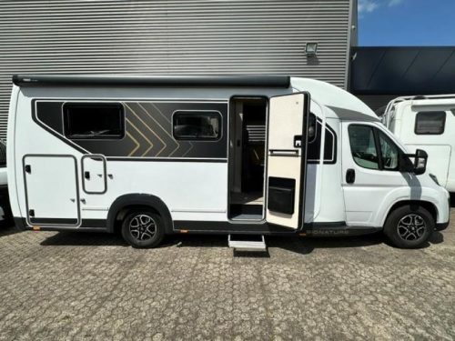 B&uuml;rstner Signature SFT 7.4 CAMPER VAN HET JAAR!  foto: 2