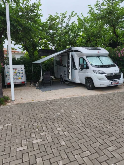 B&uuml;rstner T 690 G foto: 30