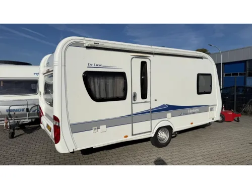 Hobby De Luxe 460 UFE French bed dinette toilet photo: 12
