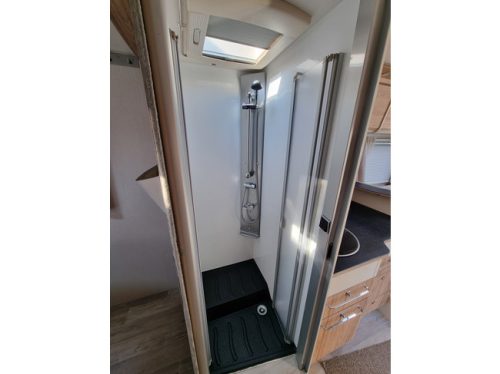 Bavaria Pilote P740 Class | New timing belt | Elec. Queen bed | Solar panels | Air suspension | Very neat condition! photo: 4