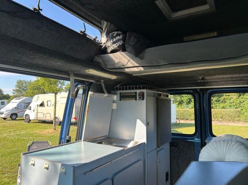 Ford TRANSIT 80D ORIGINAL FACTORY CAMPER VAN 4 SLEEPING PLACES | Towbar | Awning | Inverter photo: 5